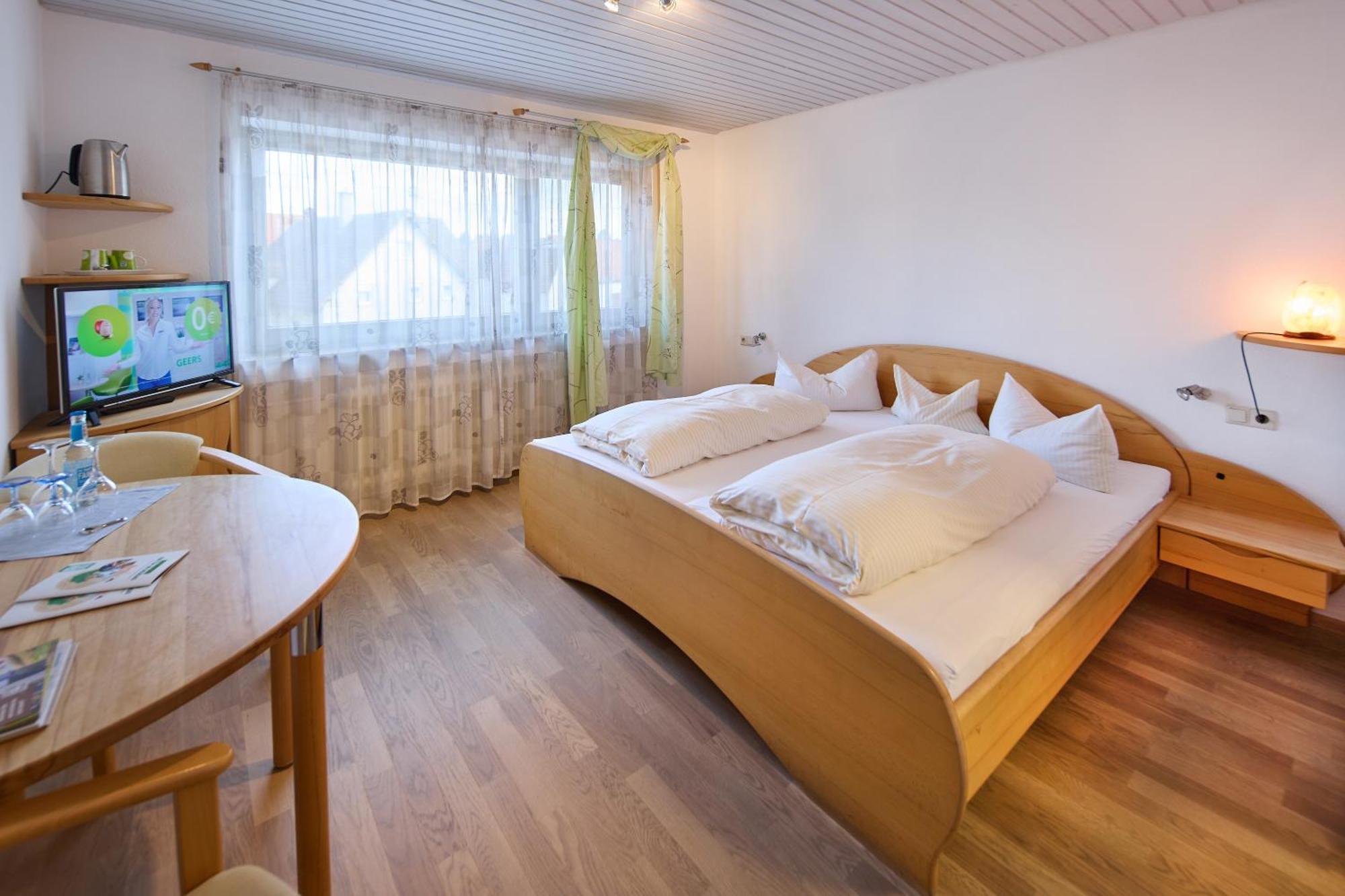 Hayingen Biohotel-Restaurant Rose מראה חיצוני תמונה