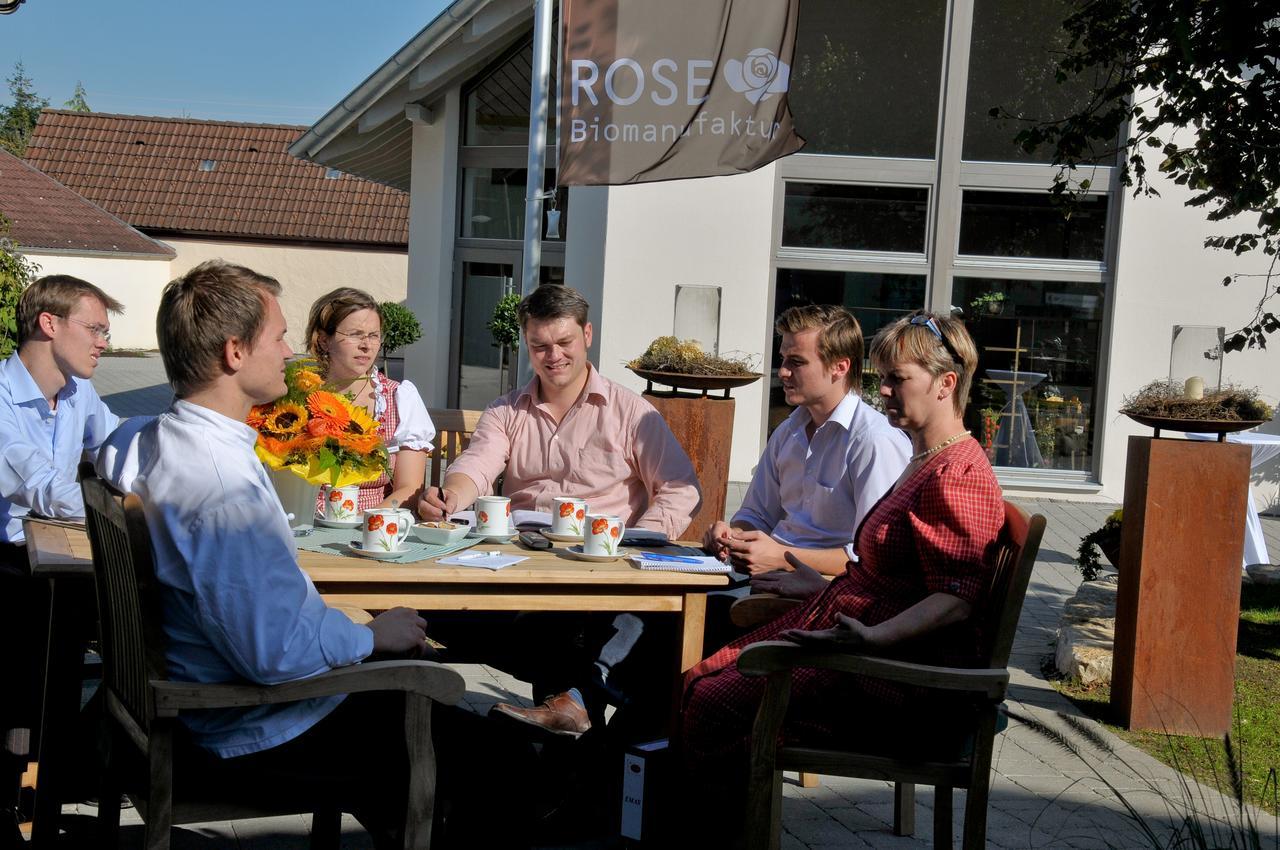 Hayingen Biohotel-Restaurant Rose מראה חיצוני תמונה