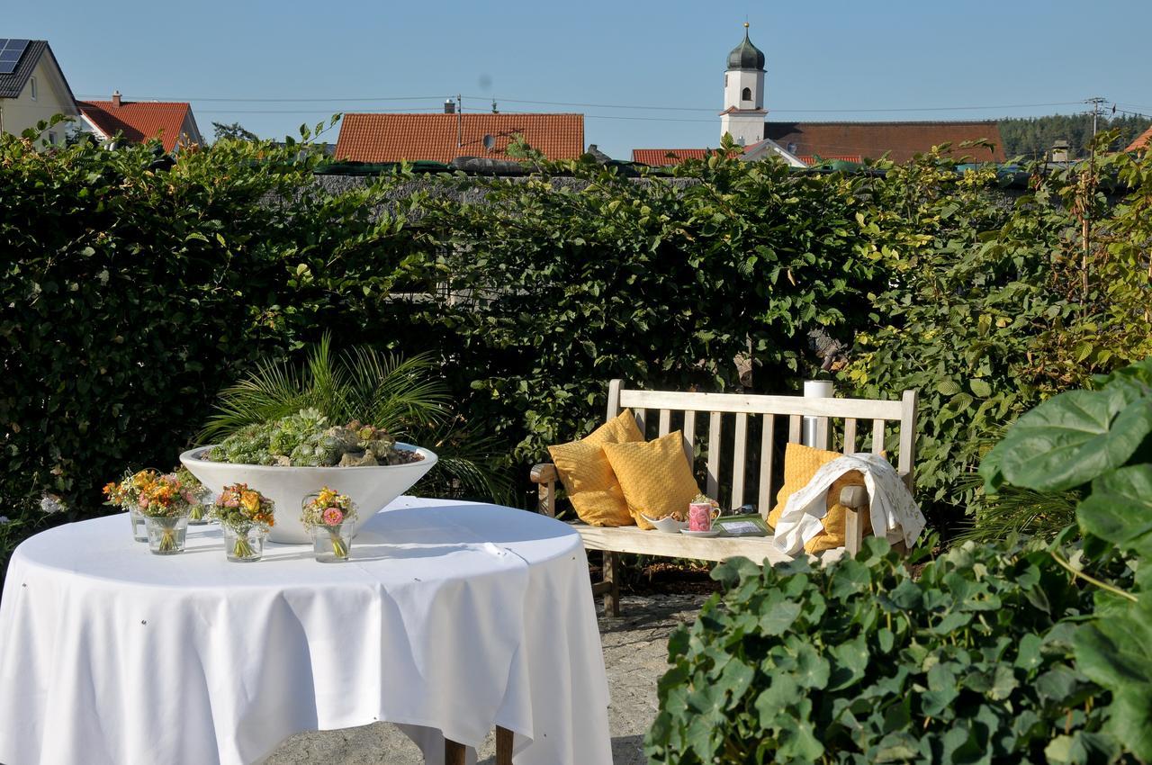 Hayingen Biohotel-Restaurant Rose מראה חיצוני תמונה