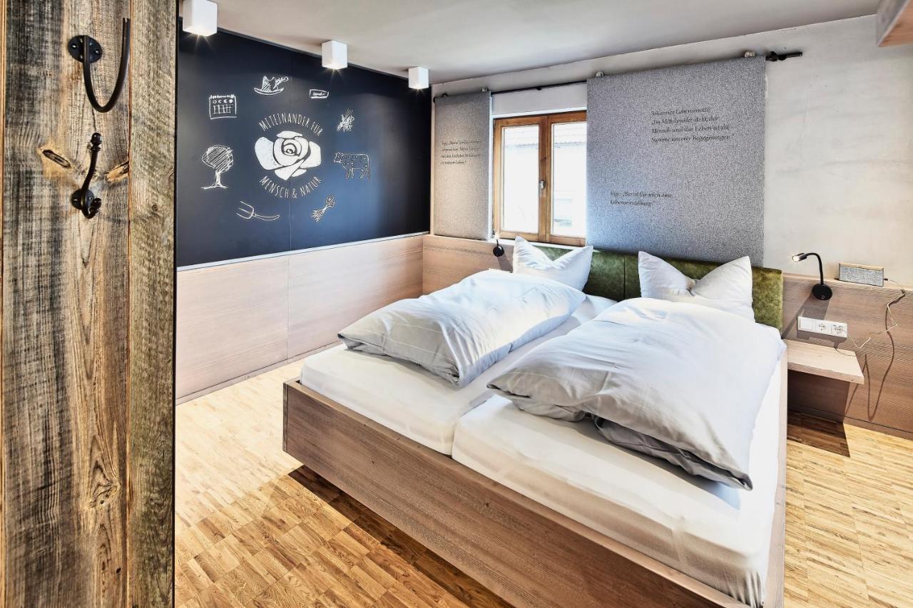 Hayingen Biohotel-Restaurant Rose מראה חיצוני תמונה