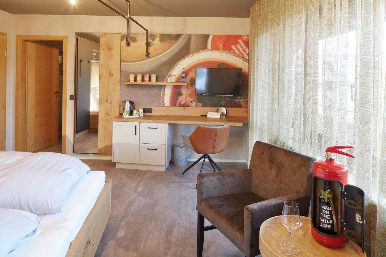 Hayingen Biohotel-Restaurant Rose מראה חיצוני תמונה